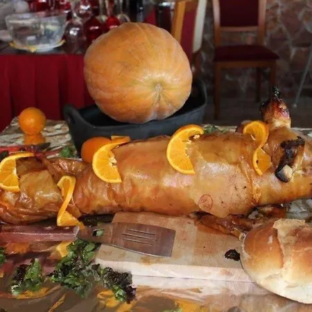 Alojamento de Acomodação e Pequeno-almoço Serra Mar 4*