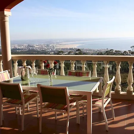 Serra Mar Bed and breakfast 4*
