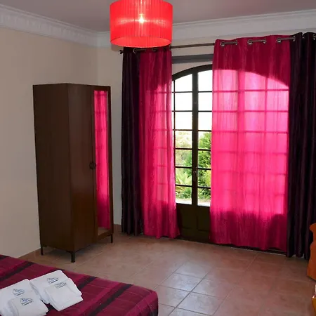 Serra Mar Bed and breakfast 4*
