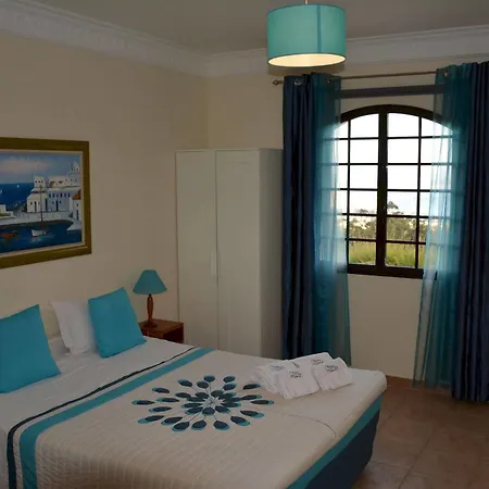 Serra Mar Bed and breakfast 4*